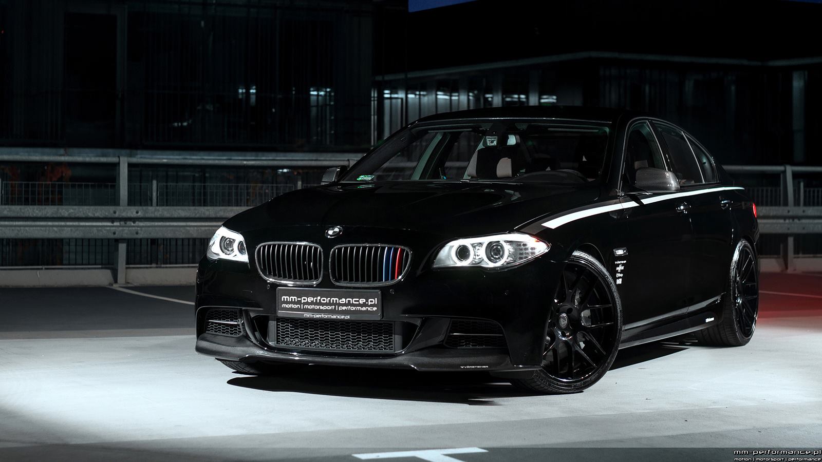 BMW представила 400-сильную дизельную «пятерку»