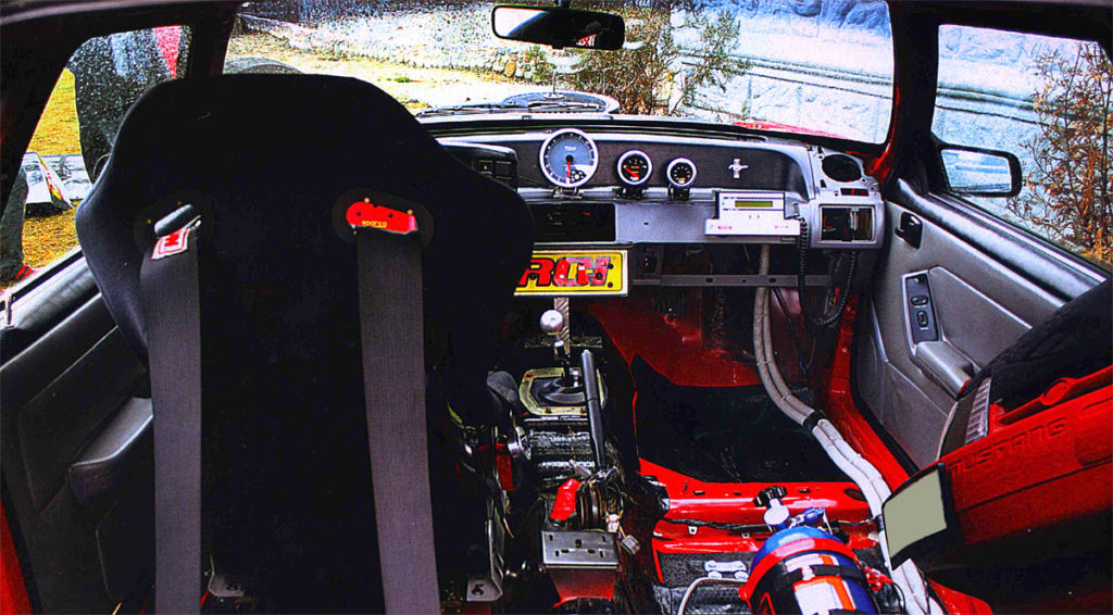 Страсть Максима к «Мустангам» Ford Mustang GT 1988