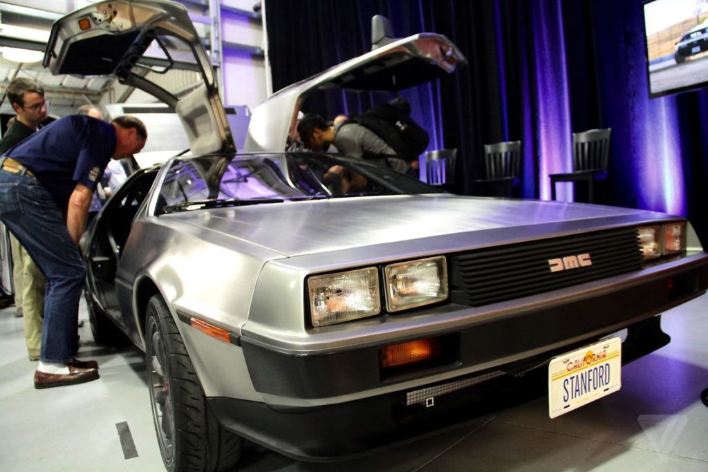 DMC планирует выпустить электрическую версию DeLorean