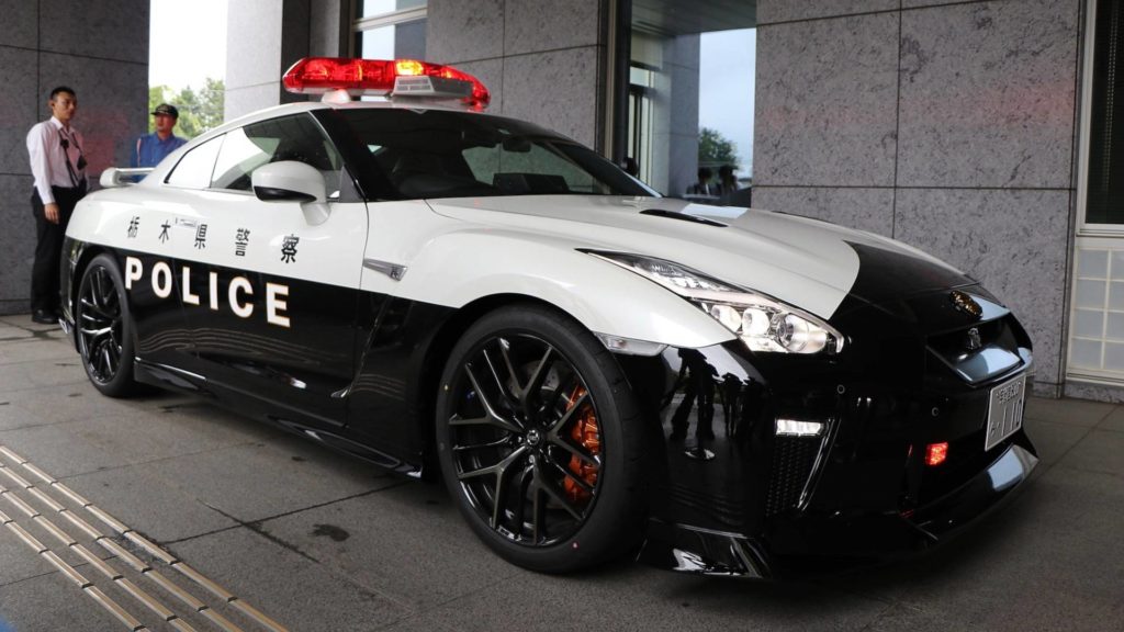 Самые крутые машины японской полиции - 日本パトカー