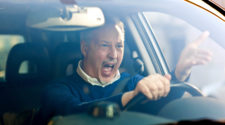 Как вести себя с агрессивными водителями на дороге