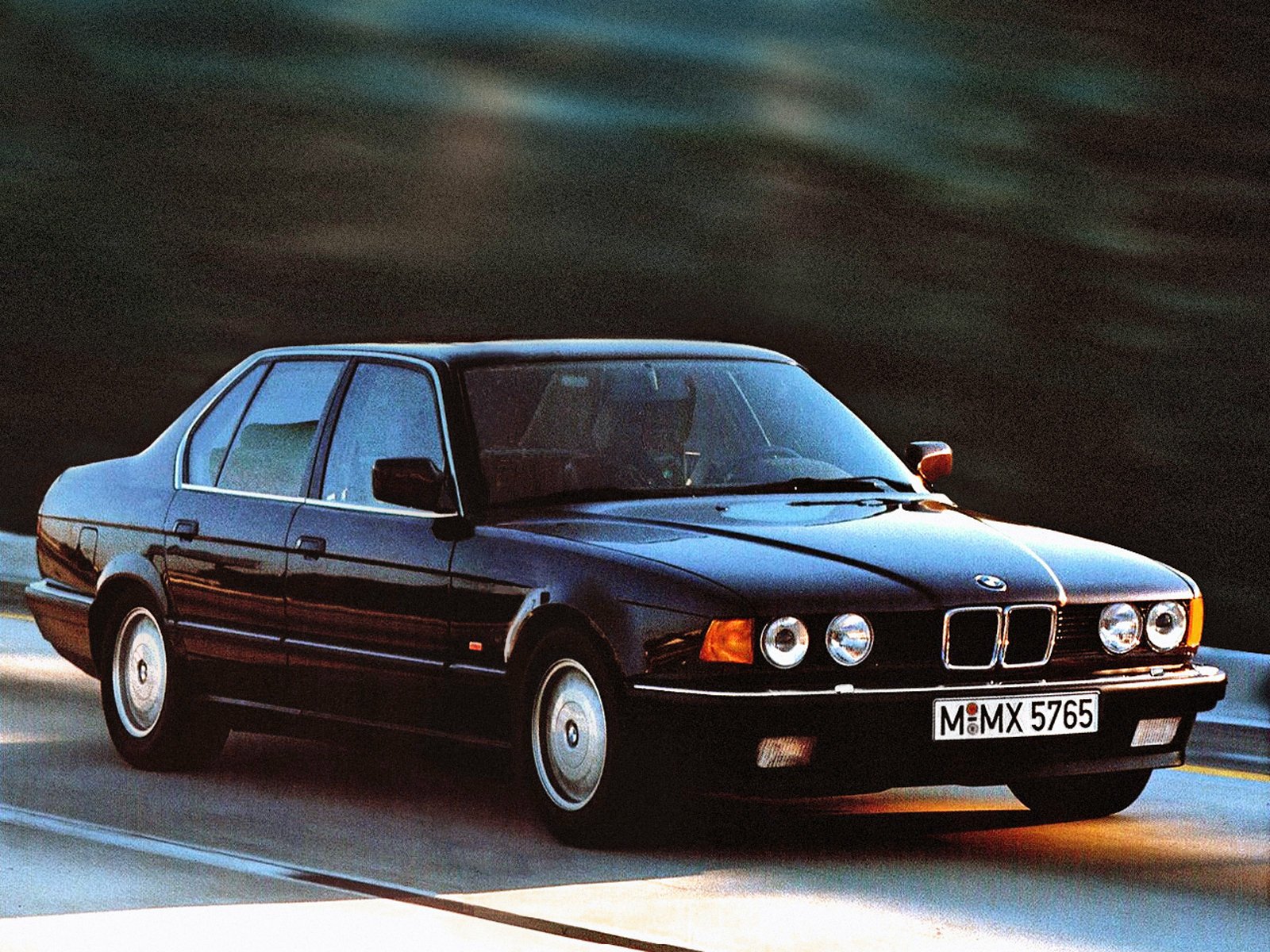 BMW 735i